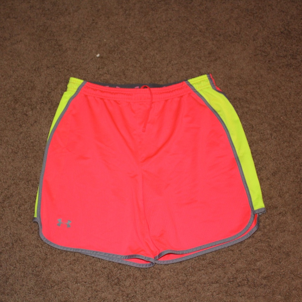 🗯🗯Under Armour shorts